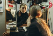 «Я шила очень много. Останавливала себя, чтобы поесть и убраться в квартире». Актриса Бобруйского театра – об участии в ByCovid19